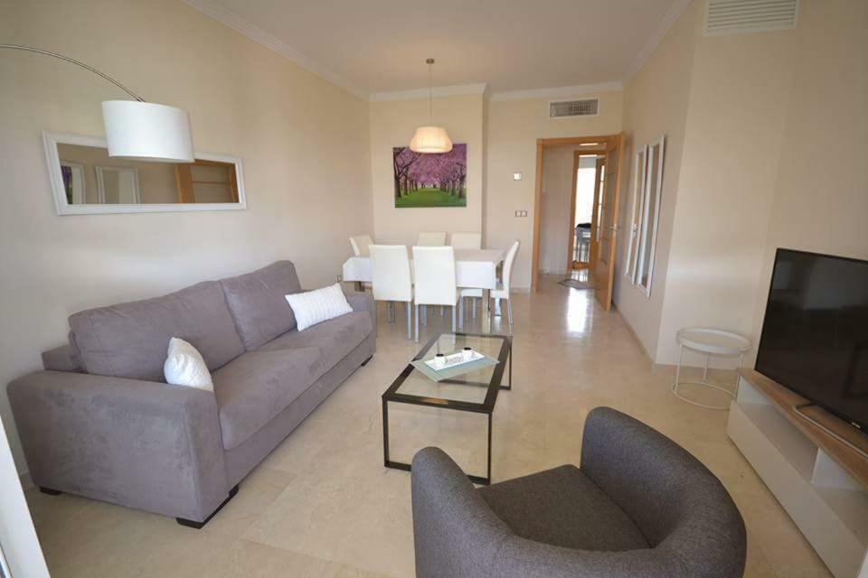 Residential Duquesa Apartamento San Luis de Sabinillas Exterior foto
